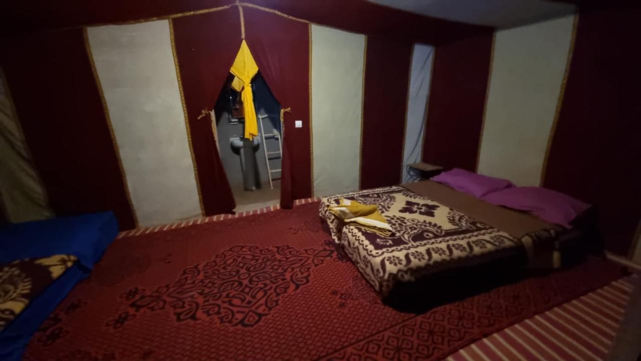 Отель Chigaga Luxury Camp Мхамид Экстерьер фото